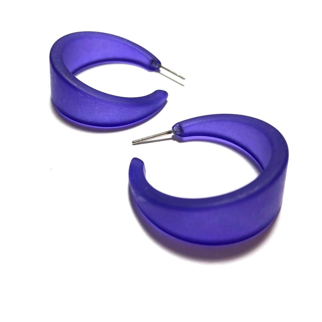 Cobalt Marilyn Frosted Vintage Lucite Hoop Earring 24$